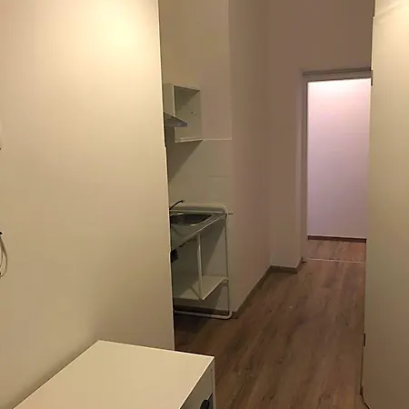 Omega 3* Budapešť